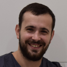 Зиннер Михаил Сергеевич, стоматолог-хирург