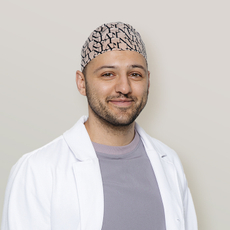 Атаев Эльшад Фахризаде, пластический хирург