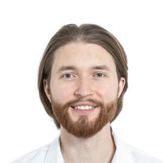 Айнетдинов Рамиль Закярьявич, стоматолог-хирург