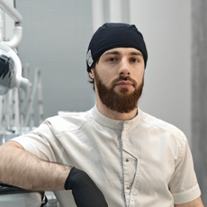 Тимур Микаилович Эфендиев, стоматолог-хирург