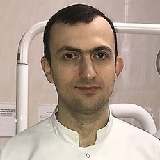Оганян Левон Сергеевич, стоматолог-терапевт
