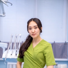 Ешимбетова Дана Аскаровна, стоматолог-терапевт