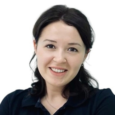 Попкова Юлия Леонидовна, стоматолог-хирург