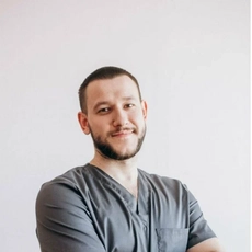 Жданов Даниил Михайлович, стоматолог-хирург