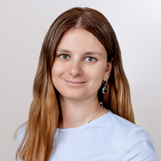 Попова Анна Сергеевна, офтальмолог