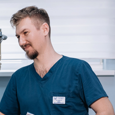 Глотов Ярослав Витальевич, стоматолог-терапевт