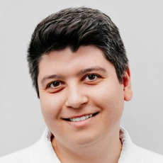 Лапшин Илья Васильевич, стоматолог-терапевт