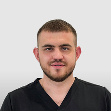 Большаков Никита Александрович, стоматолог-терапевт