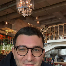 Мкртчян Вилен Саркисович, стоматолог-ортопед