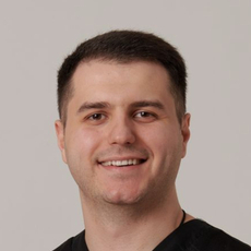 Гарибов Ованес Григорьевич, стоматолог-хирург