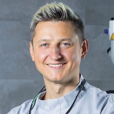 Маркевич Владимир Олегович, стоматолог-терапевт