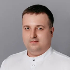 Чадаев Артур Юрьевич, стоматолог-терапевт