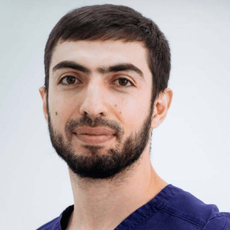 Разуев Артур Омарович, стоматолог-хирург