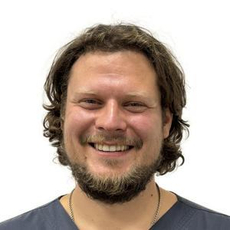 Фонарев Евгений Михайлович, стоматолог-хирург