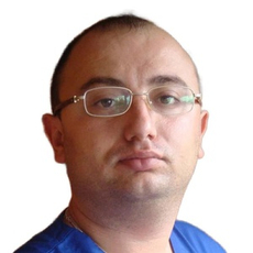 Арутюнян Давид Арнольдович, стоматолог-терапевт