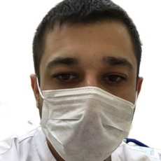 Григорян Арсен Артемович, стоматолог-терапевт