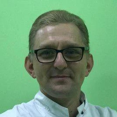 Власов Денис Станиславович, стоматолог-хирург