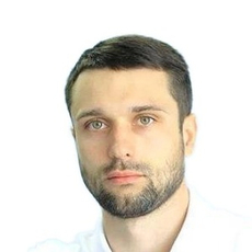 Раков Руслан Юрьевич, стоматолог-терапевт