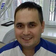 Марков Александр Вячеславович, стоматолог-хирург
