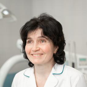 Тиханова Алла Михайловна, стоматолог-терапевт