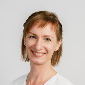 Арзамасова Алина Юрьевна, стоматолог-терапевт