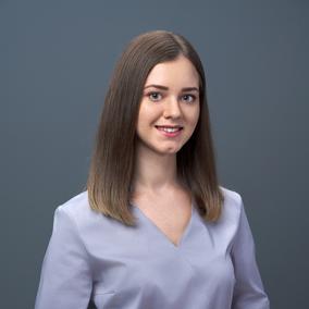 Зайцева Анна Александровна, стоматолог-терапевт