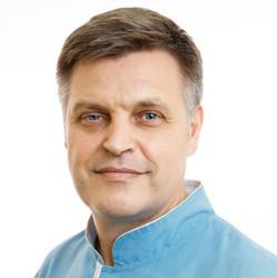 Немченко Дмитрий Владимирович, стоматолог-хирург