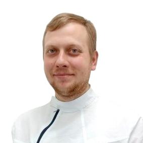 Заозеров Михаил Александрович, стоматолог-терапевт