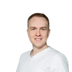 Овчаров Павел Алексеевич, стоматолог-хирург