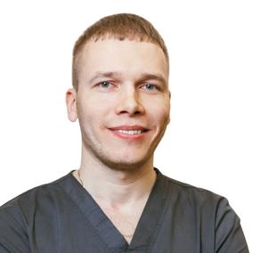 Епихин Роман Олегович, стоматолог-терапевт