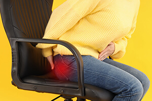 Боль в заднем проходе (прямой кишке)