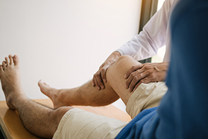 Болит колено