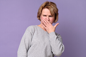 Запах изо рта (галитоз)