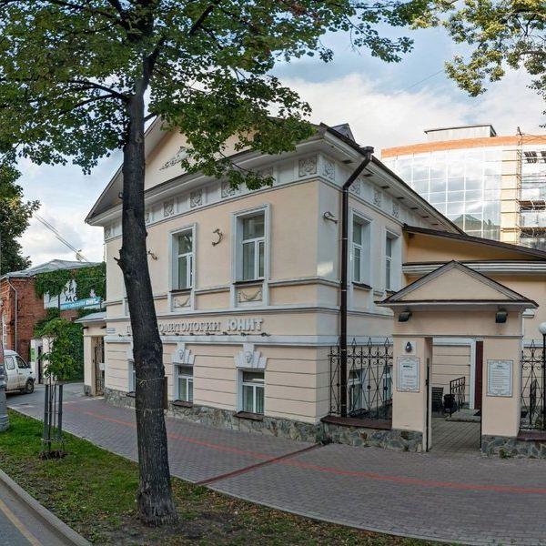 Центр стоматологии ЮНИТ на Горького