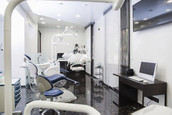 Клиника имплантации и эстетической стоматологии на Куйбышева, фото №3