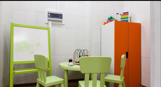 Клиника Доктор рядом на Славянском бульваре, фото №1