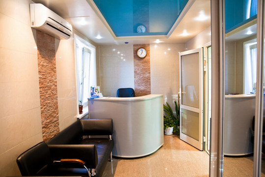 Стоматологическая клиника «Любимый Доктор» на ул. Крылова, фото №1