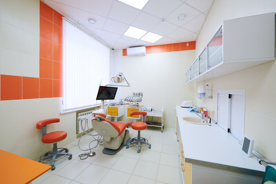 Центр современной стоматологии на Интернациональной, фото №1