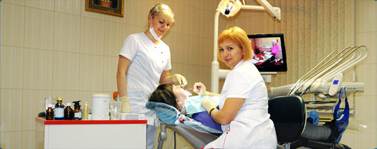 Стоматологическая клиника врачей Казакиных на Кирова, фото №1