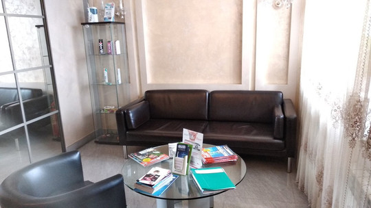 Стоматологическая клиника Зубаревой на ул. Овражная, фото №1