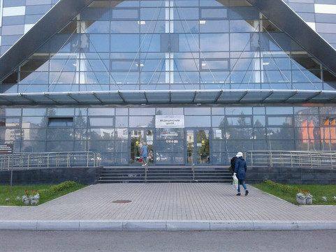 Медицинский центр Уралвагонзавода на Ленинградском, фото №1