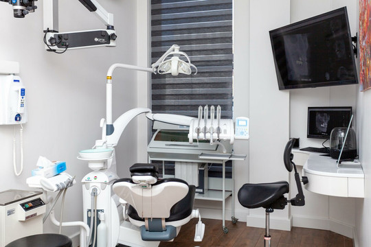 Швейцарская эстетическая стоматология на Московской, фото №1