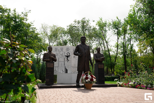 МНТК Микрохирургия глаза им. Федорова на Салмышской, фото №1