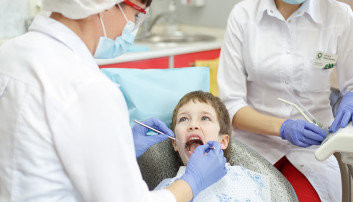 Центр семейной стоматологии Стевия Фемели на 12 лет Октября, фото №1