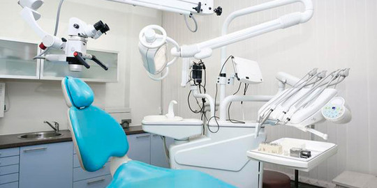 Стоматологическая поликлиника №4 на Пржевальского, фото №1