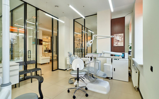 Ивадент на шоссе Космонавтов, фото №1