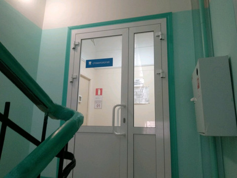 У цирка на Свободы, фото №1