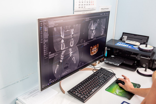 Дантист на Октября, фото №1