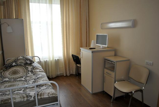 Городская клиническая больница им. М.Е. Жадкевича, фото №1