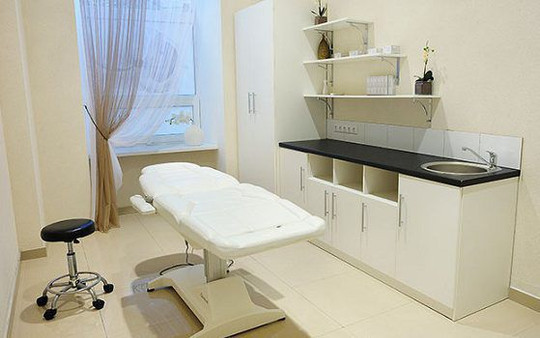 Клиника Доктор рядом на Бутлерова, фото №1